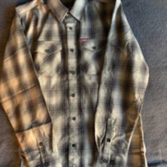 Brand new dixxon flannels as a lot - Picture 4 of 10